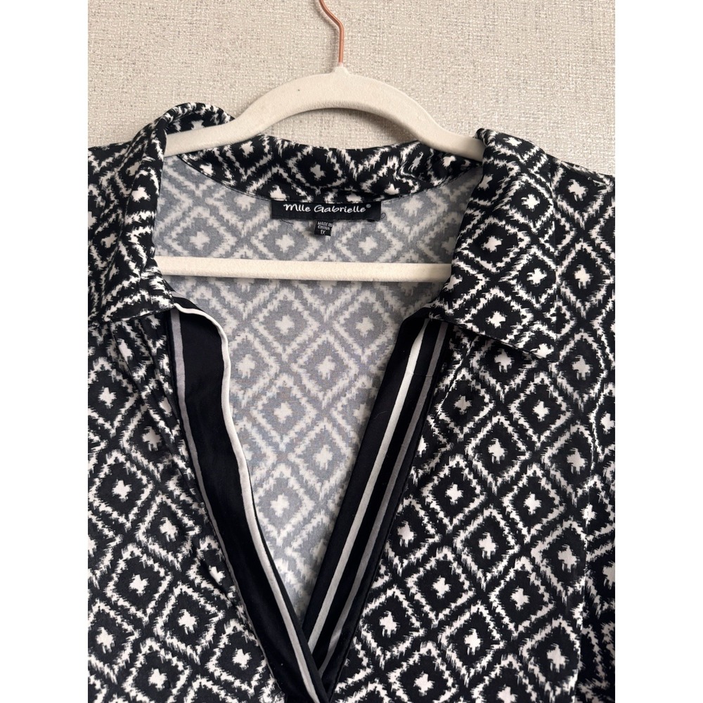 Black White Geometric Shirt Dress Womens Plus Size 1X Casual Stretch Dress - Picture 3 of 9